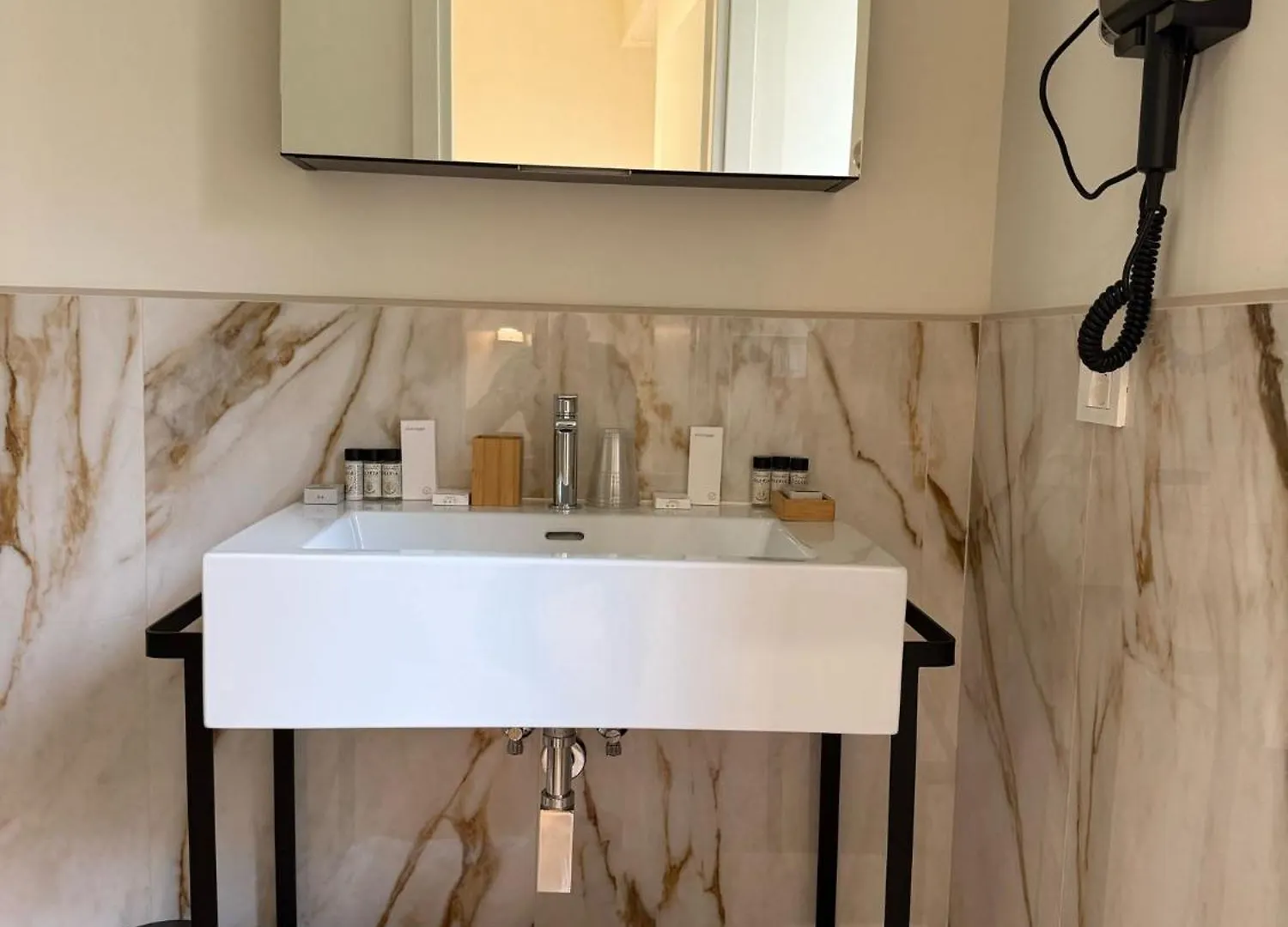 Domus Giulio Guest House Rome Italy