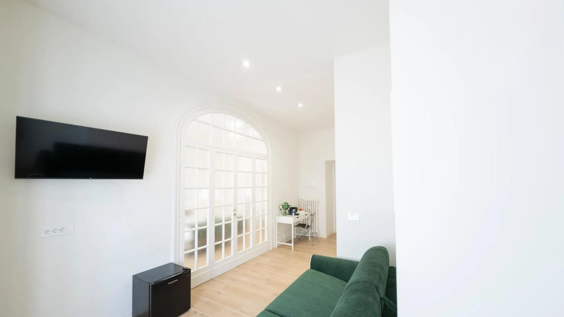 Domus Giulio Guest House Rome