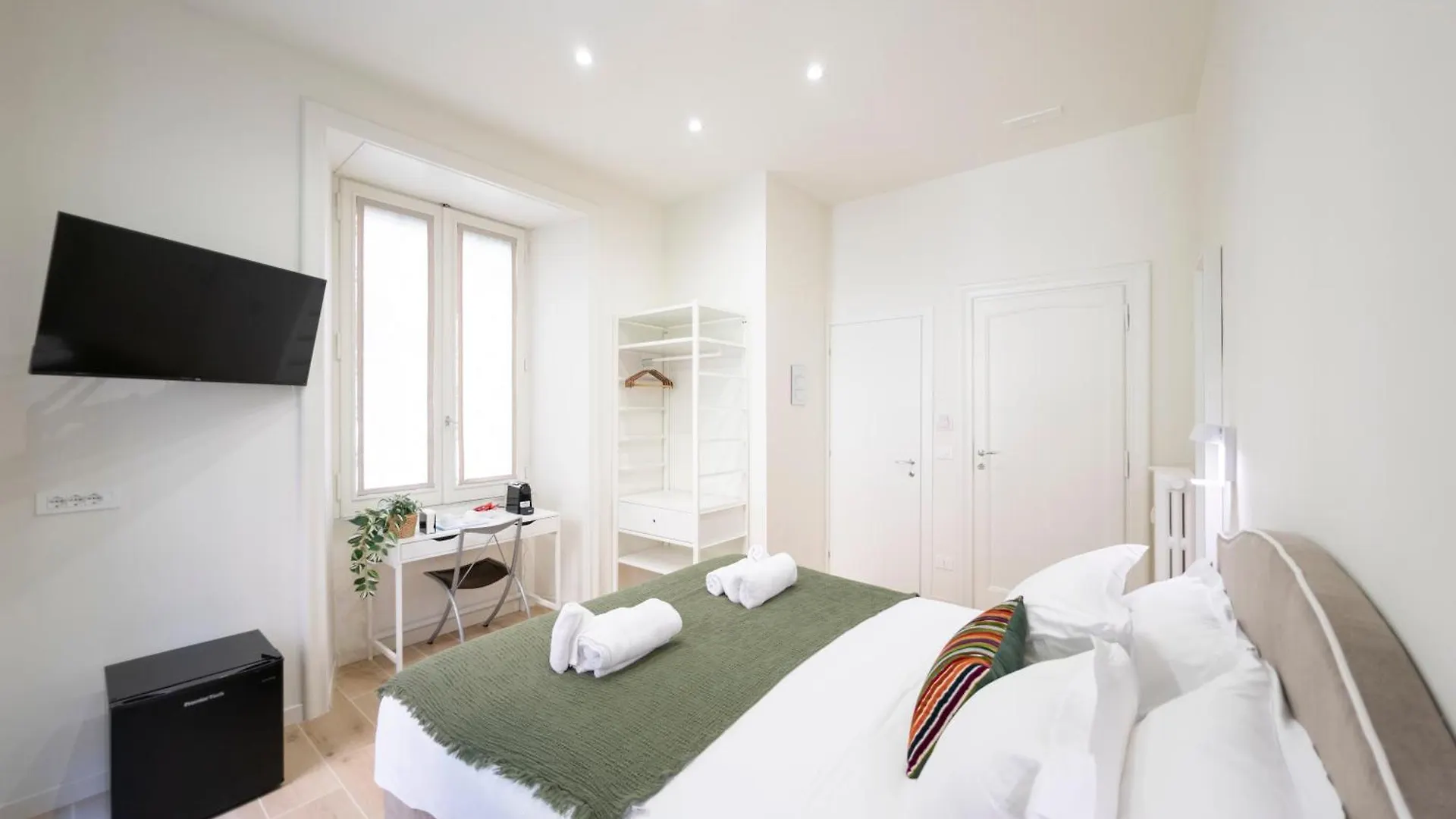 Domus Giulio Guest House Rome Italy