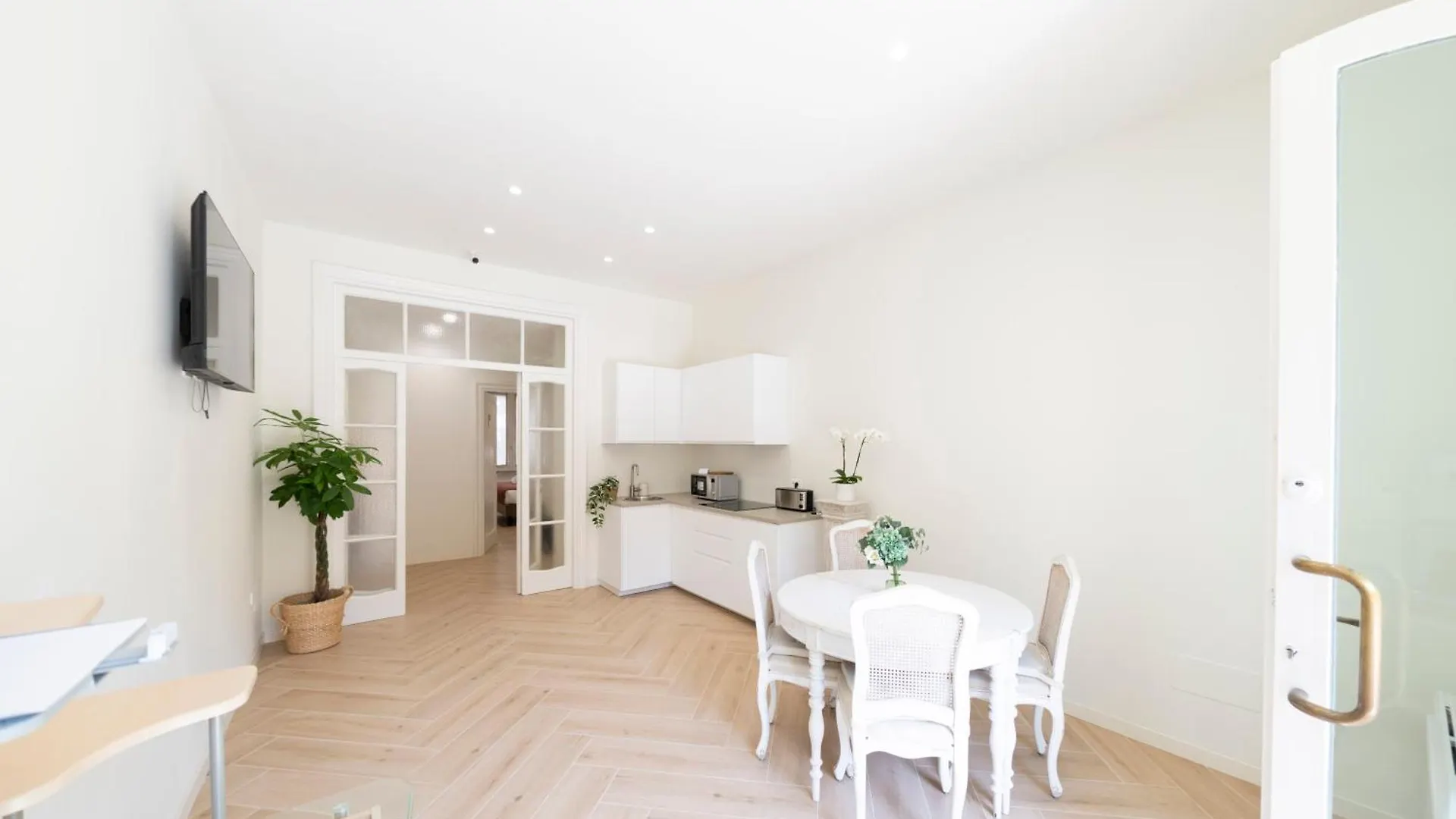 Domus Giulio Guest House Rome
