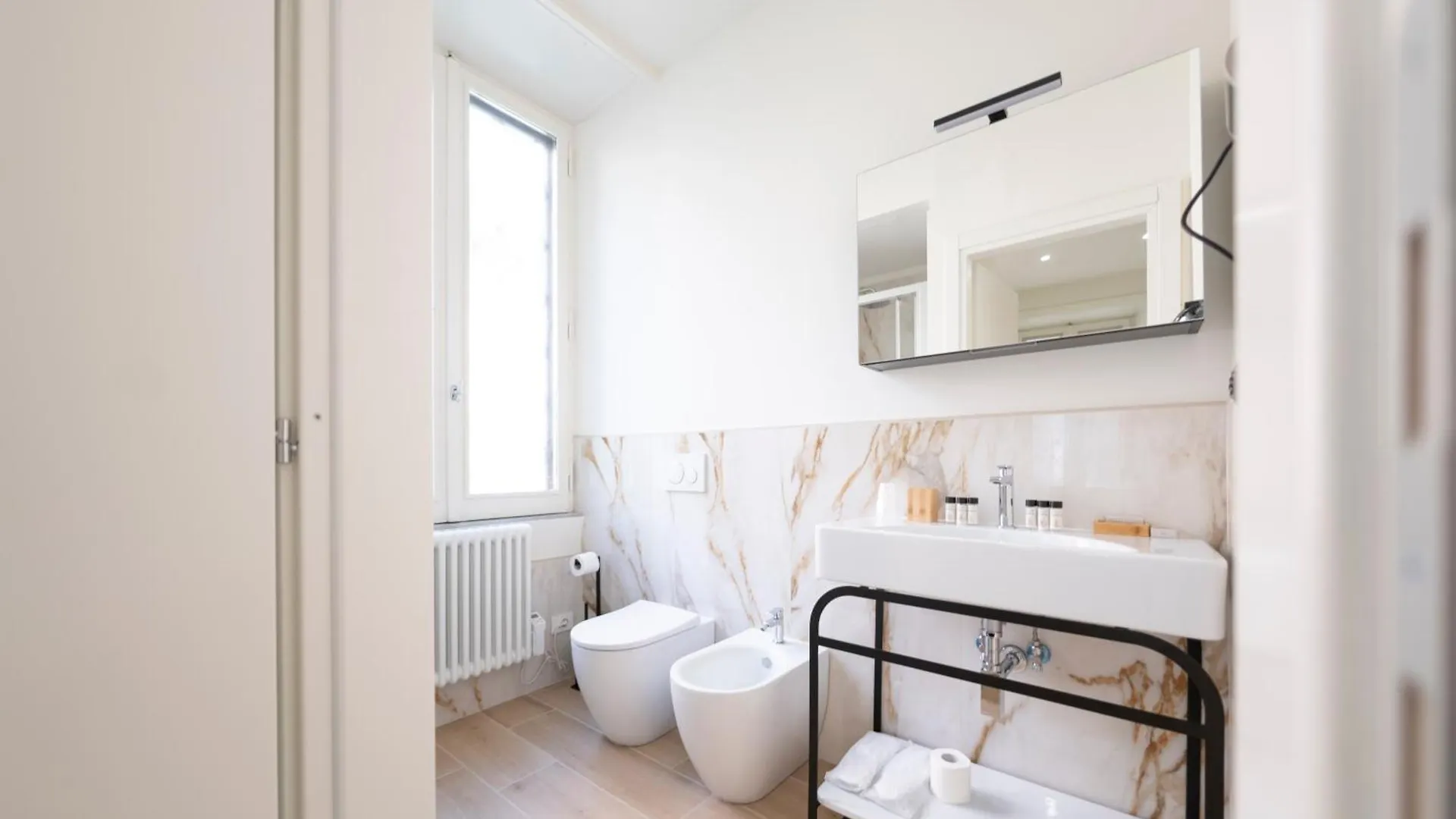Domus Giulio Guest House Rome