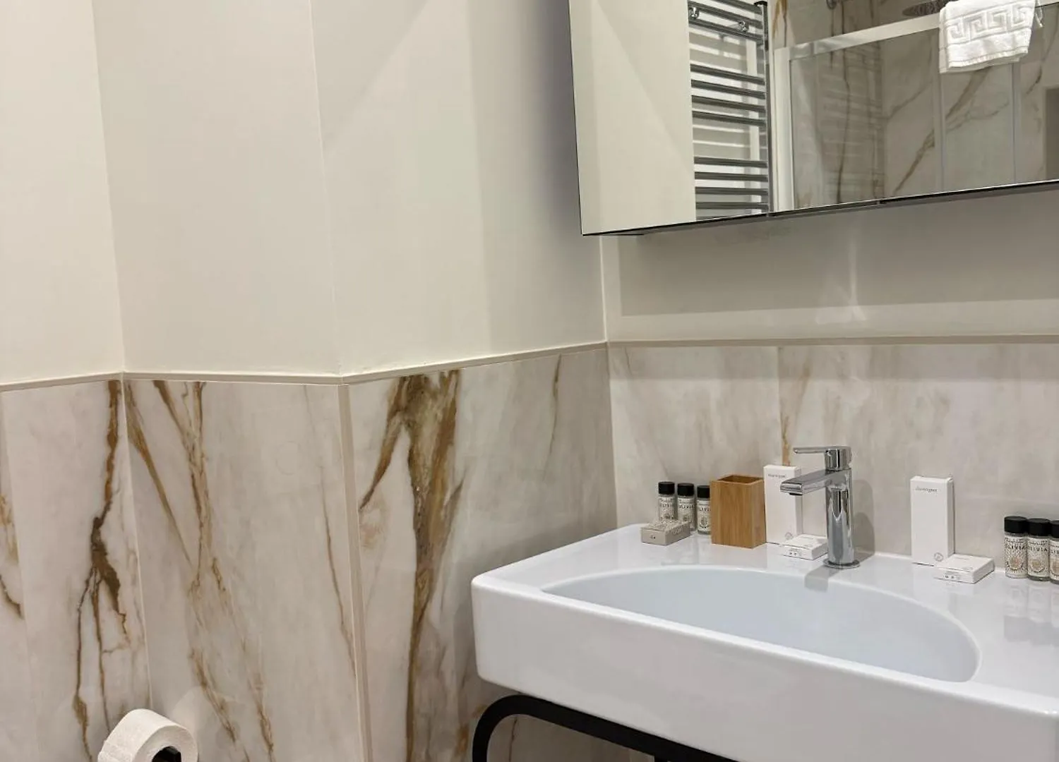 Domus Giulio Guest House Rome