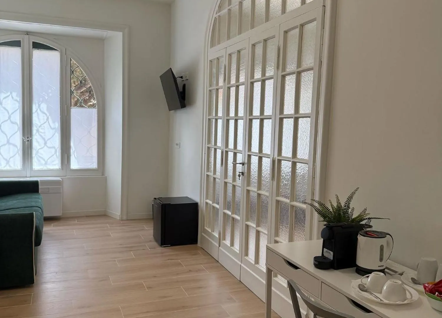 Domus Giulio Guest House Rome