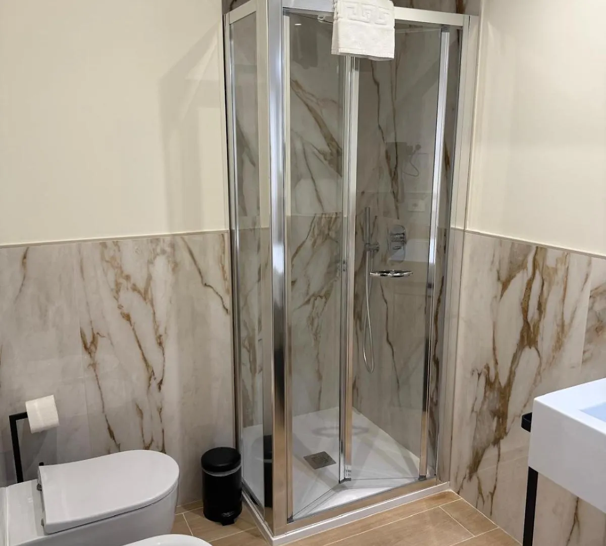 Domus Giulio Guest House Rome